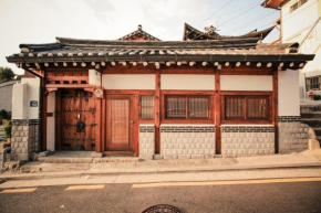 Гостиница Bukchonmaru Hanok Guesthouse  Сеул